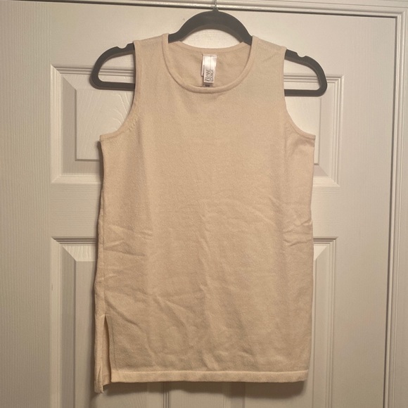 NWOT Wynne Lounge Cream Tank Top…size XXS - Picture 1 of 4